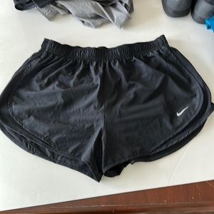 Nike women’s dri-fit shorts XL - like new